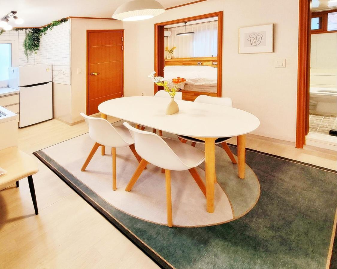 Hongik Hongdae Yeonnam Hoi-House Lägenhet Seoul Exteriör bild